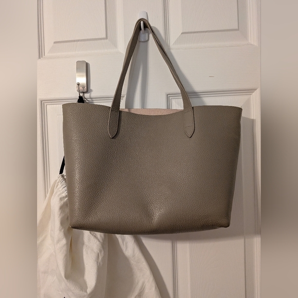 Cuyana Handbags - Cuyana Small Structured Taupe Leather Tote Bag